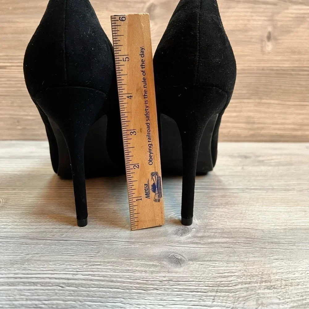 New without tags Abound black classic pointed black flocked heels size 9